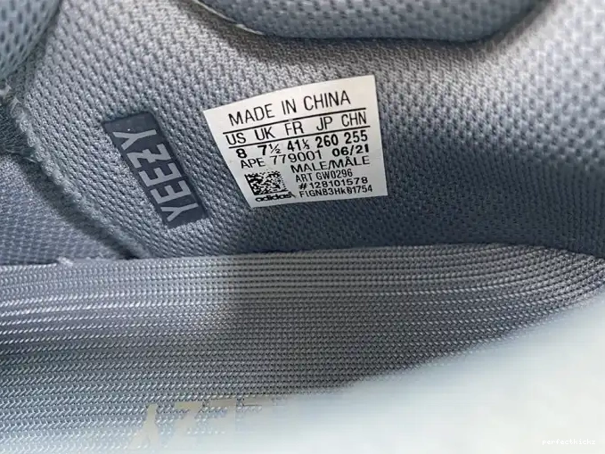 V2 Adidas 700 Yeezy Sun Boost GW0296 0527